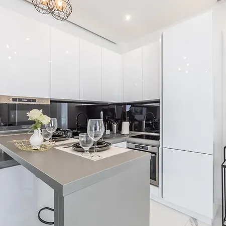 아파트 Lb Vacation I Renovated Minutes From - Palais - 30m2 Terrace