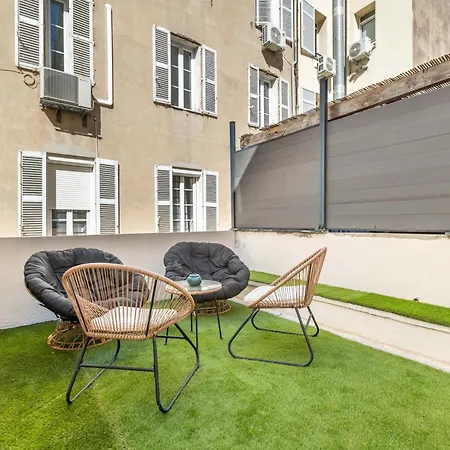 30 M² Terrace, & Palais Nearby